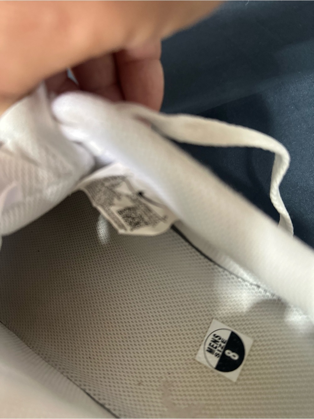 Nike Men's White Leather Low-Top Sneakers - Picture 9 of 9